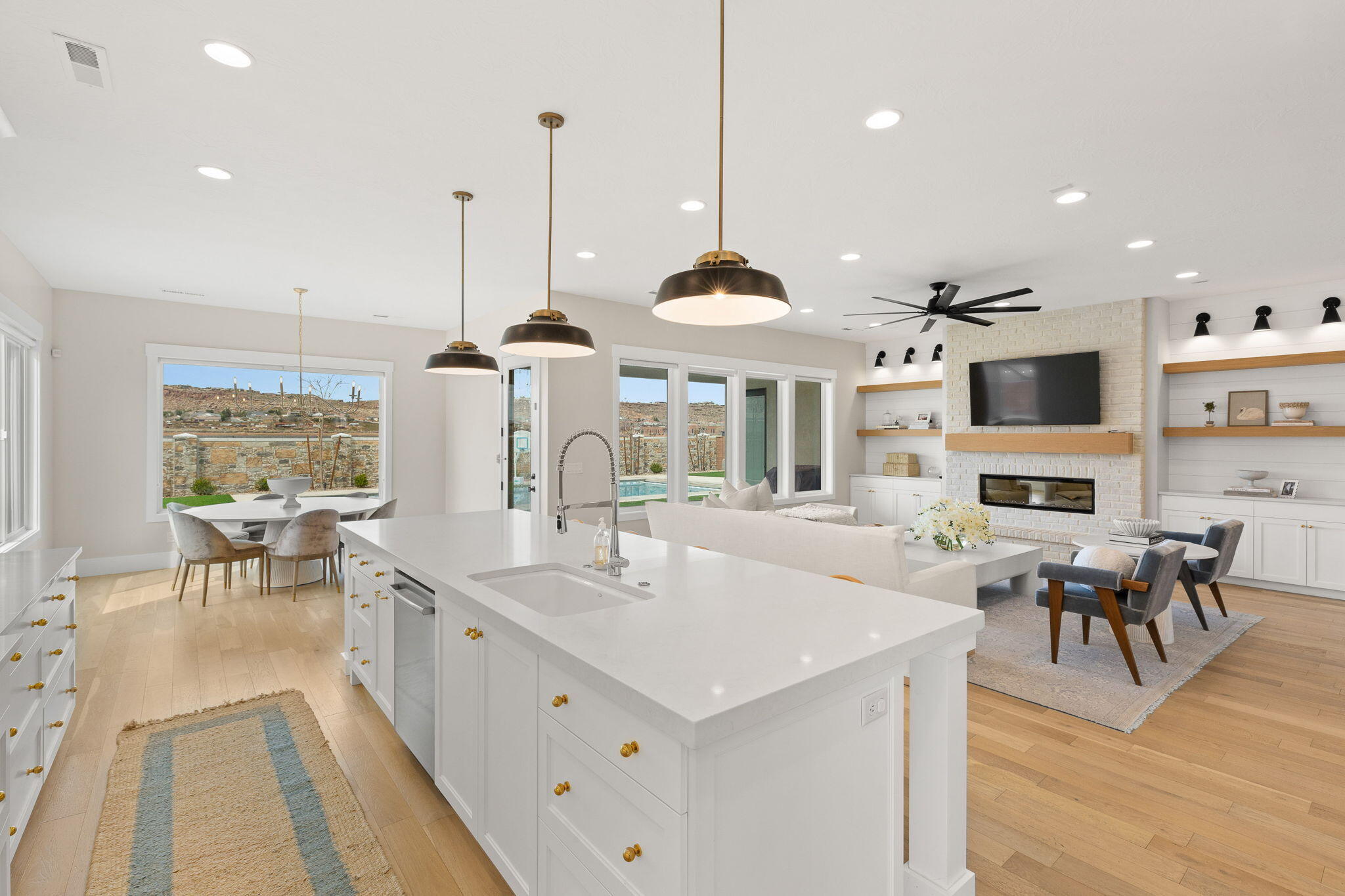 587 S PINE BROOK LN, St. George, UT, 84770